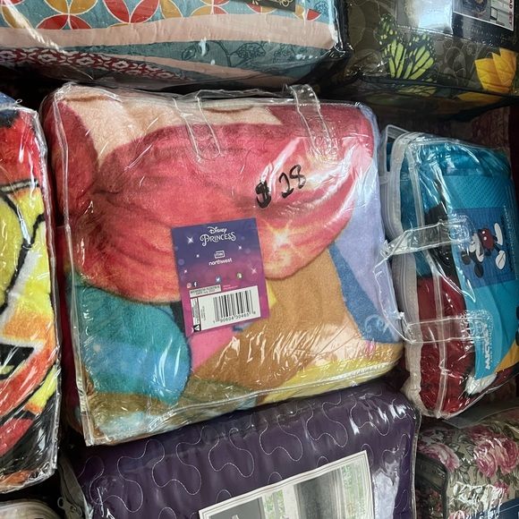 Cobijas y cubrecamas en todo size y para niños y bebés - Picture 16 of 16